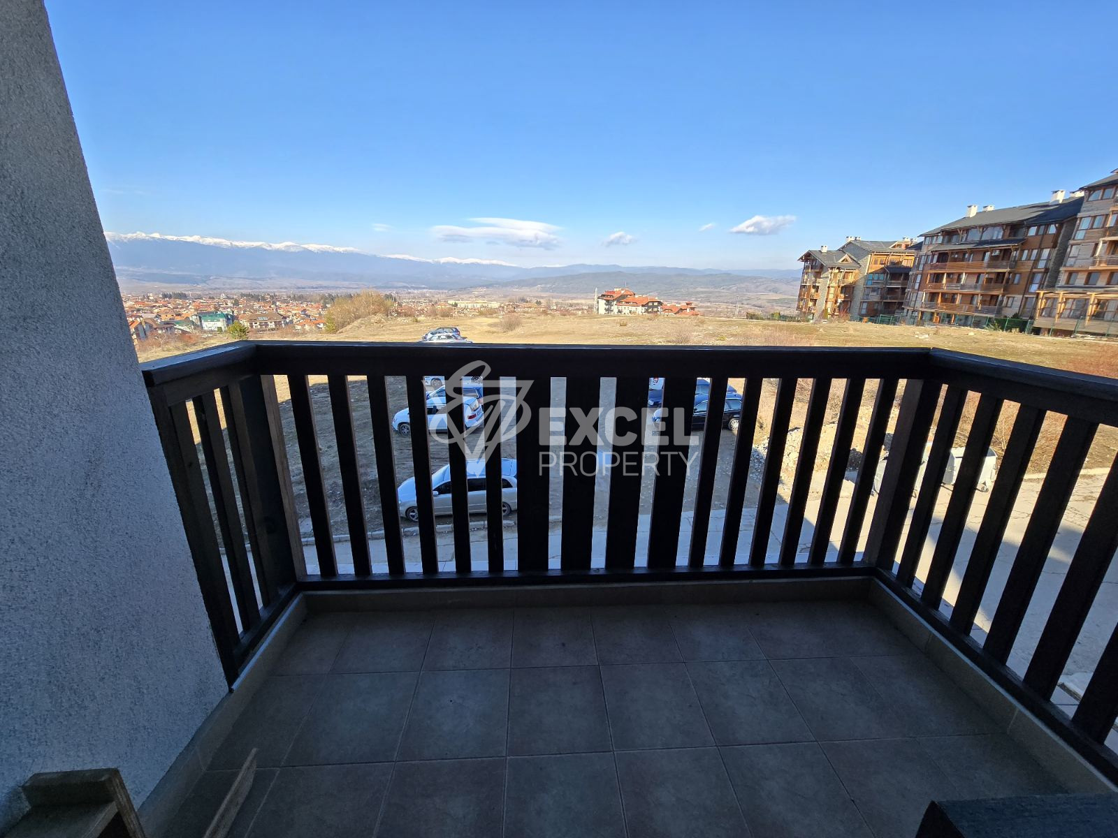 Modernly furnished one-bedroom apartment with south exposure for sale in Bansko