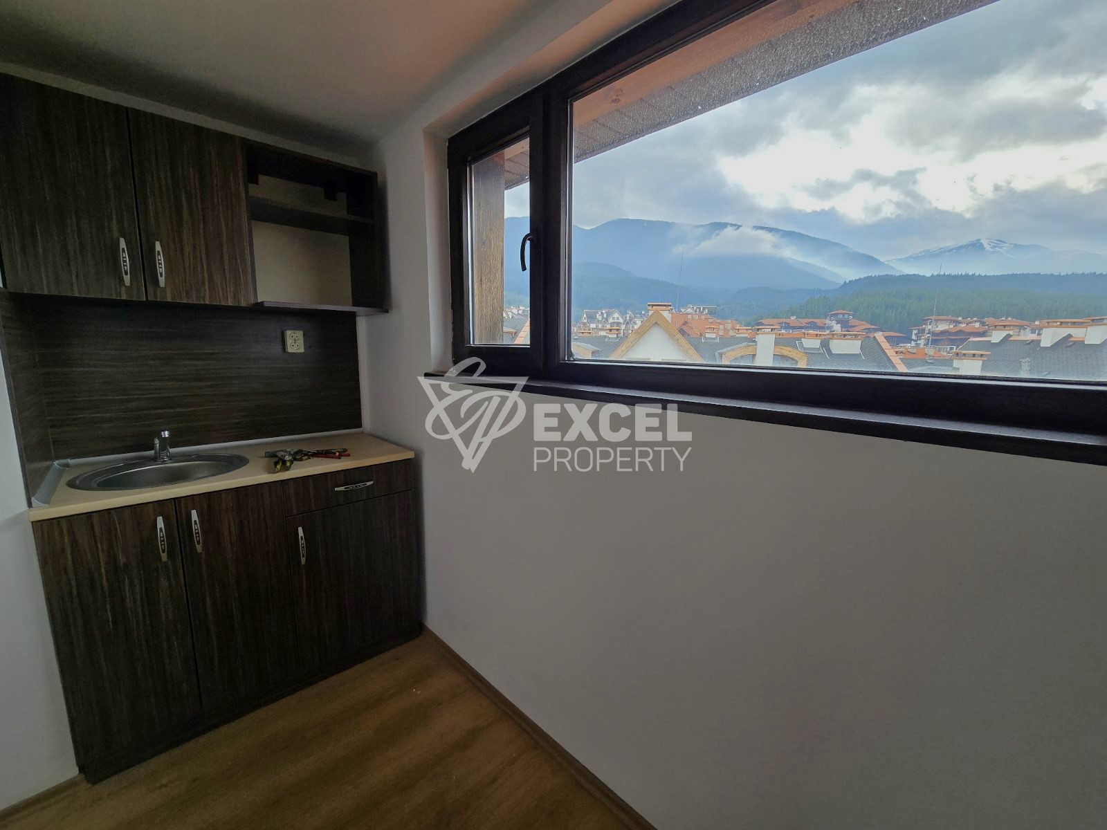 Studio for sale with an exceptional panoramic view of the entire city of Bansko