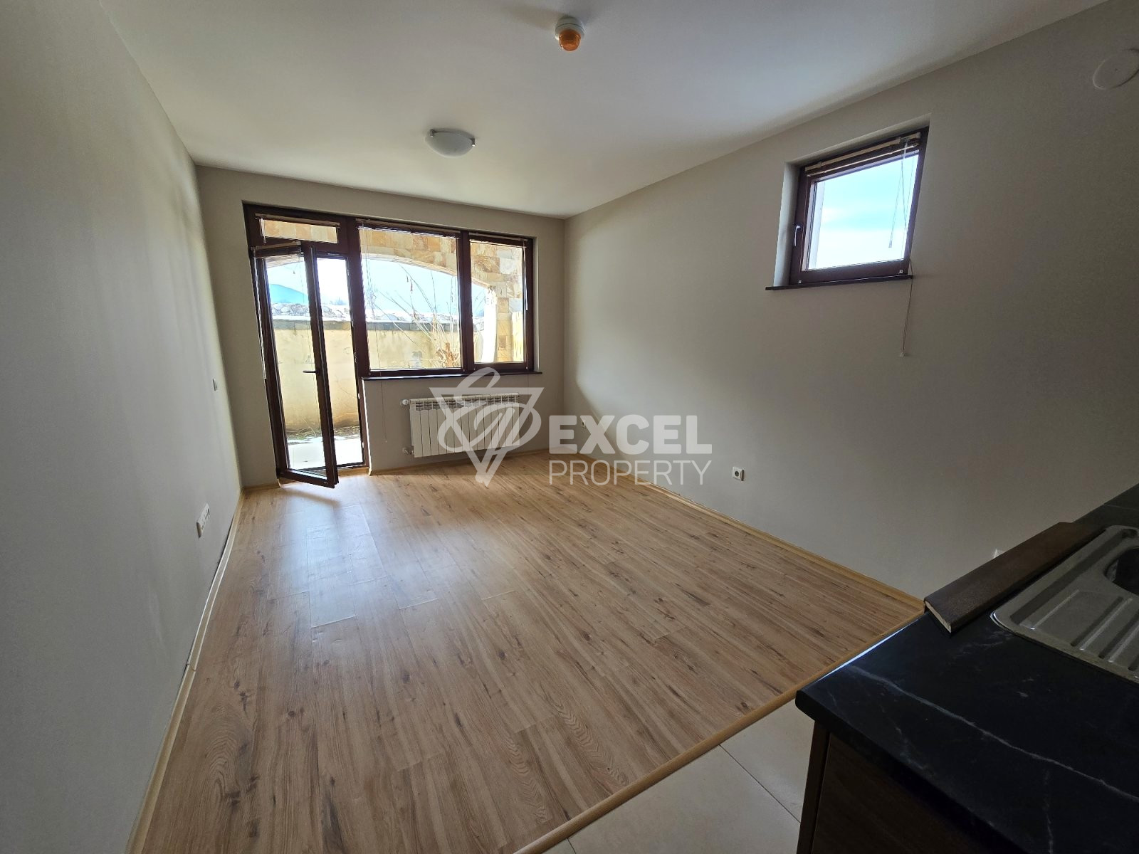 Spacious studio on the ground floor in a residential building 3 minutes walk from the ski lift, Bansko