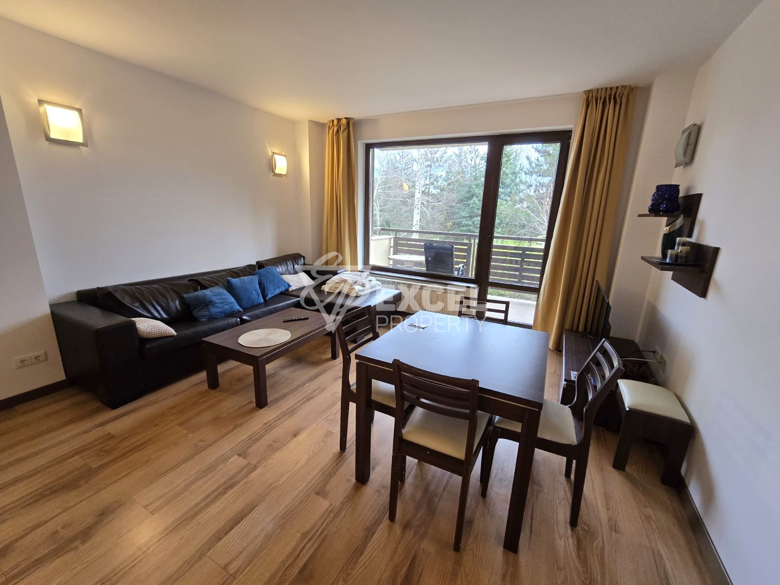 Two-bedroom apartment for sale in a year-round complex next to Pirin Golf, Razlog