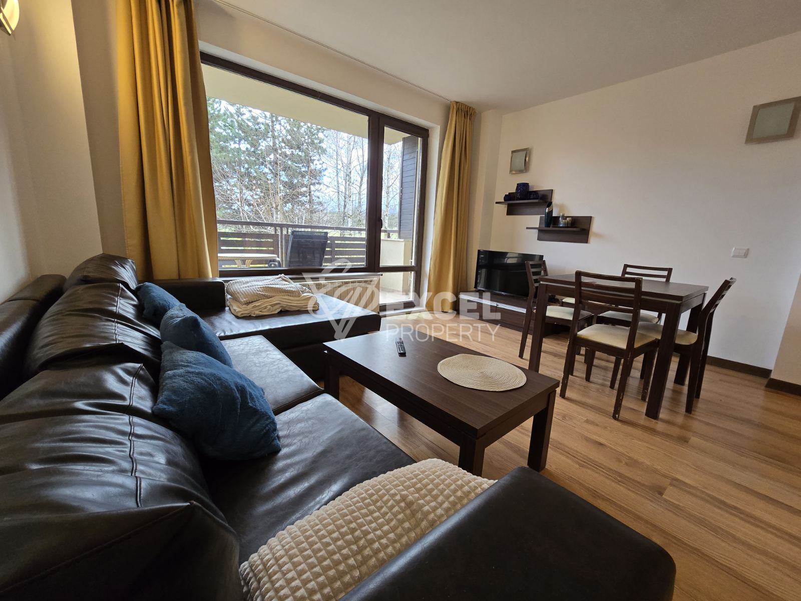 Two-bedroom apartment for sale in a year-round complex next to Pirin Golf, Razlog