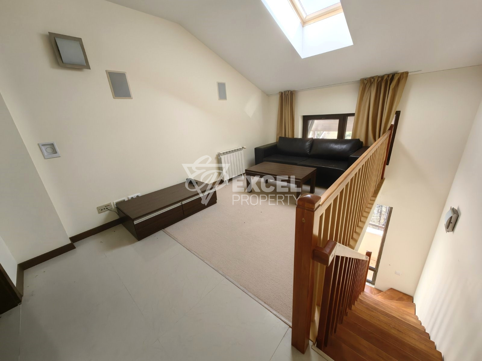 Excellent offer for sale: Spacious maisonette apartment in a year-round complex