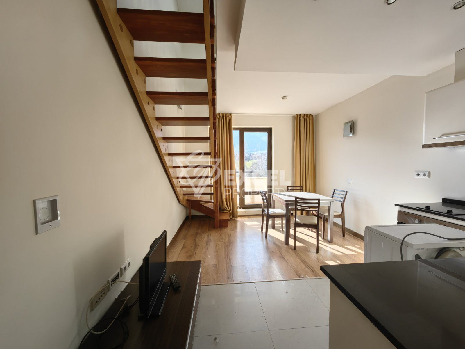 Exclusive offer for sale: Elegant southern maisonette with a panoramic view of the Pirin Mountains