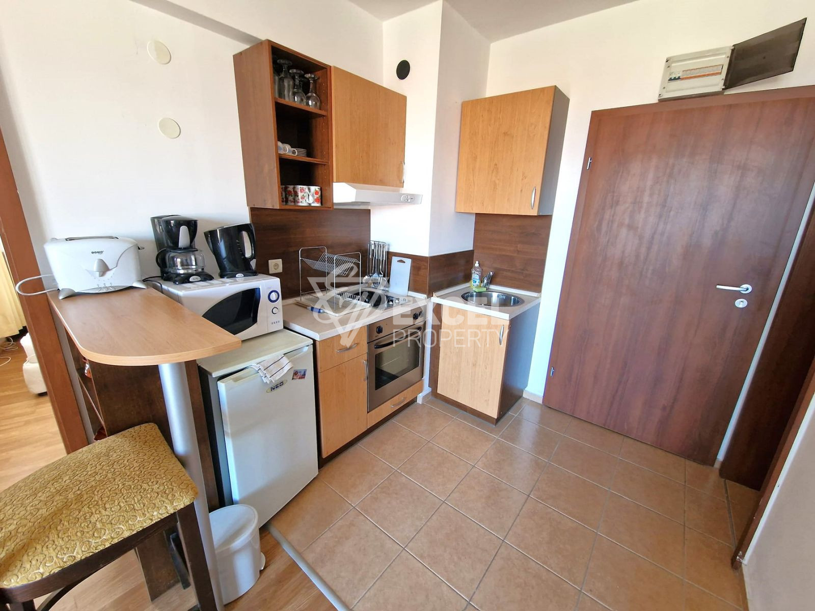 One-bedroom apartment 300m from the Gondola with a low maintenance fee!