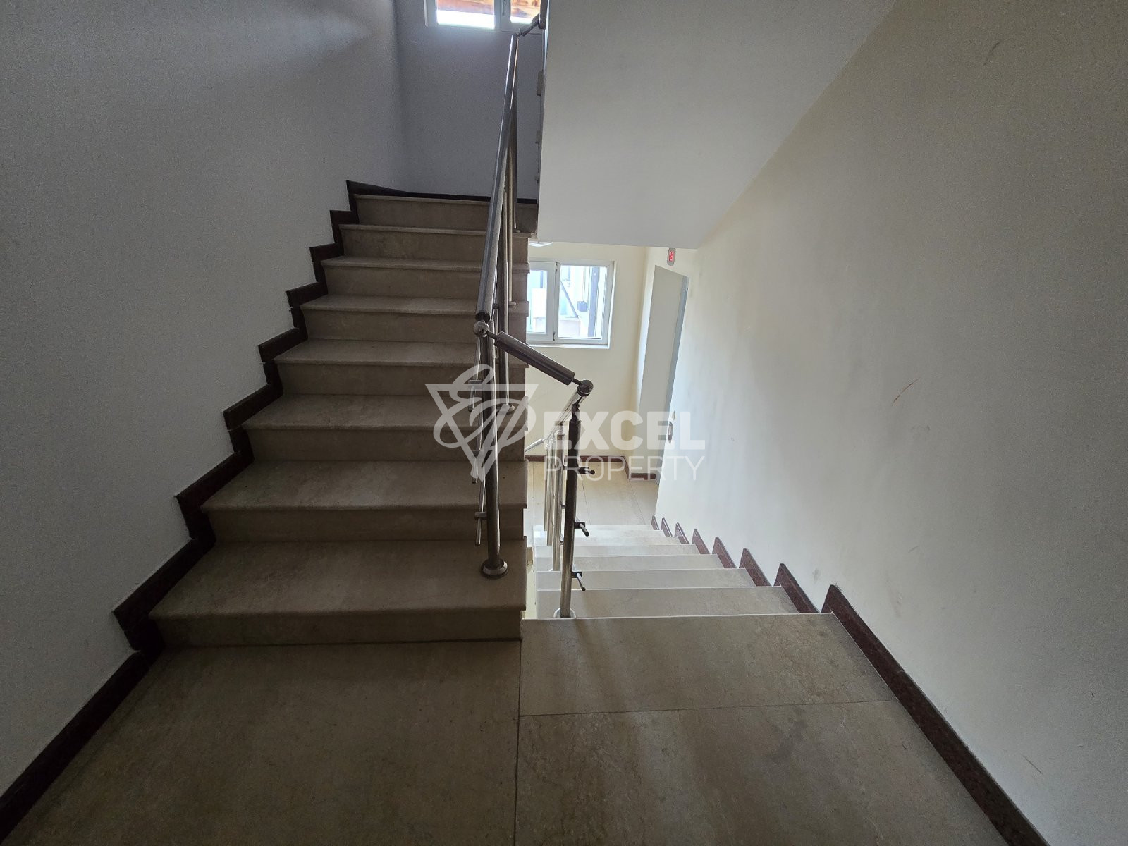 Spacious and bright office in the center of Razlog - property for your business or new home