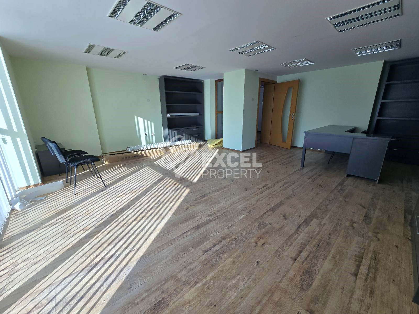 Spacious and bright office in the center of Razlog - property for your business or new home