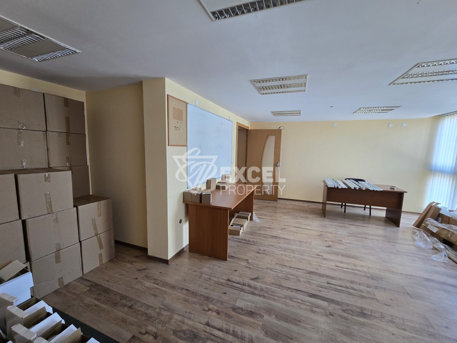 Spacious and bright office in the center of Razlog - property for your business or new home