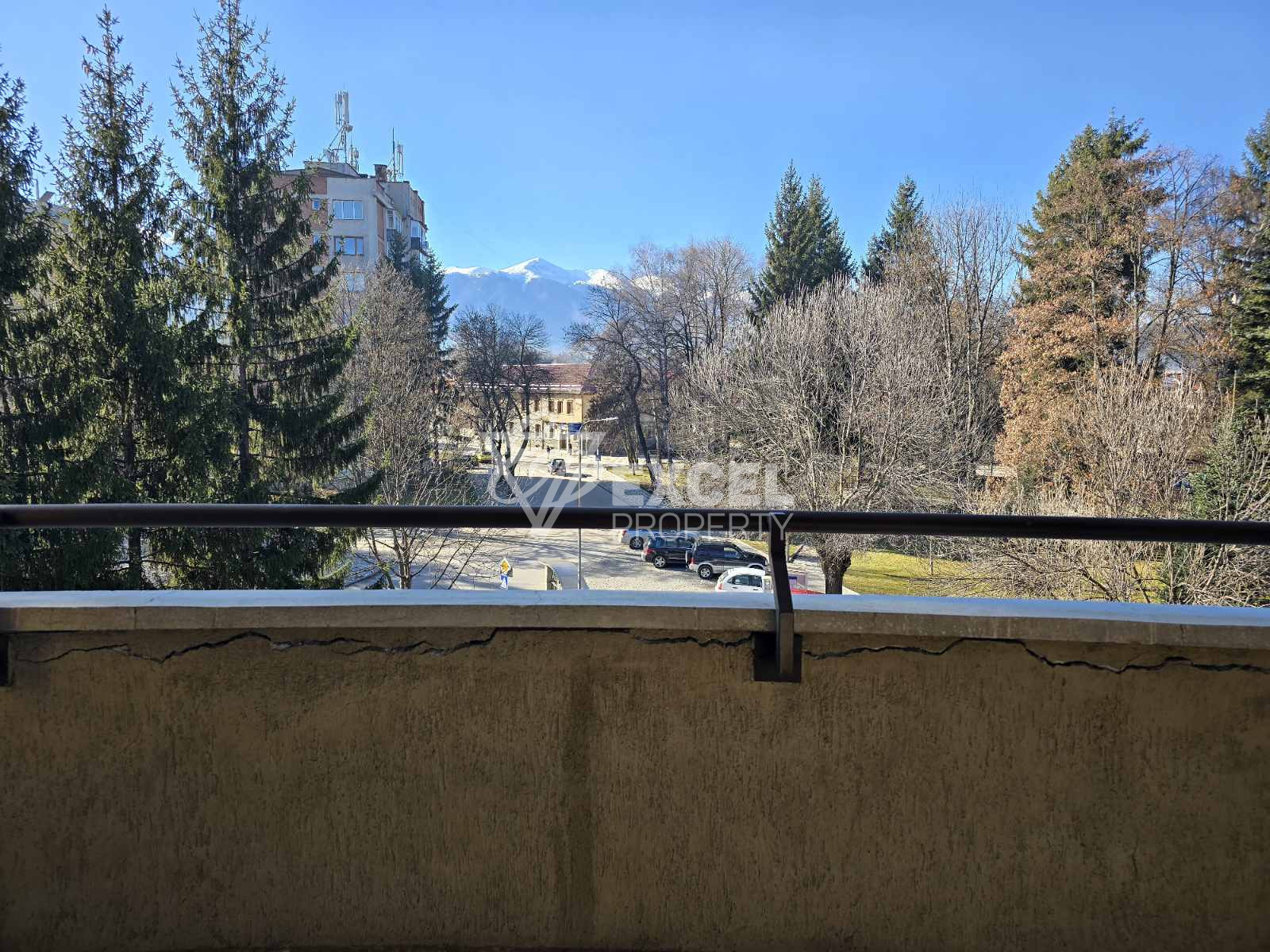 A spacious one-bed apartment in the heart of Razlog with a convenient location and beautiful view