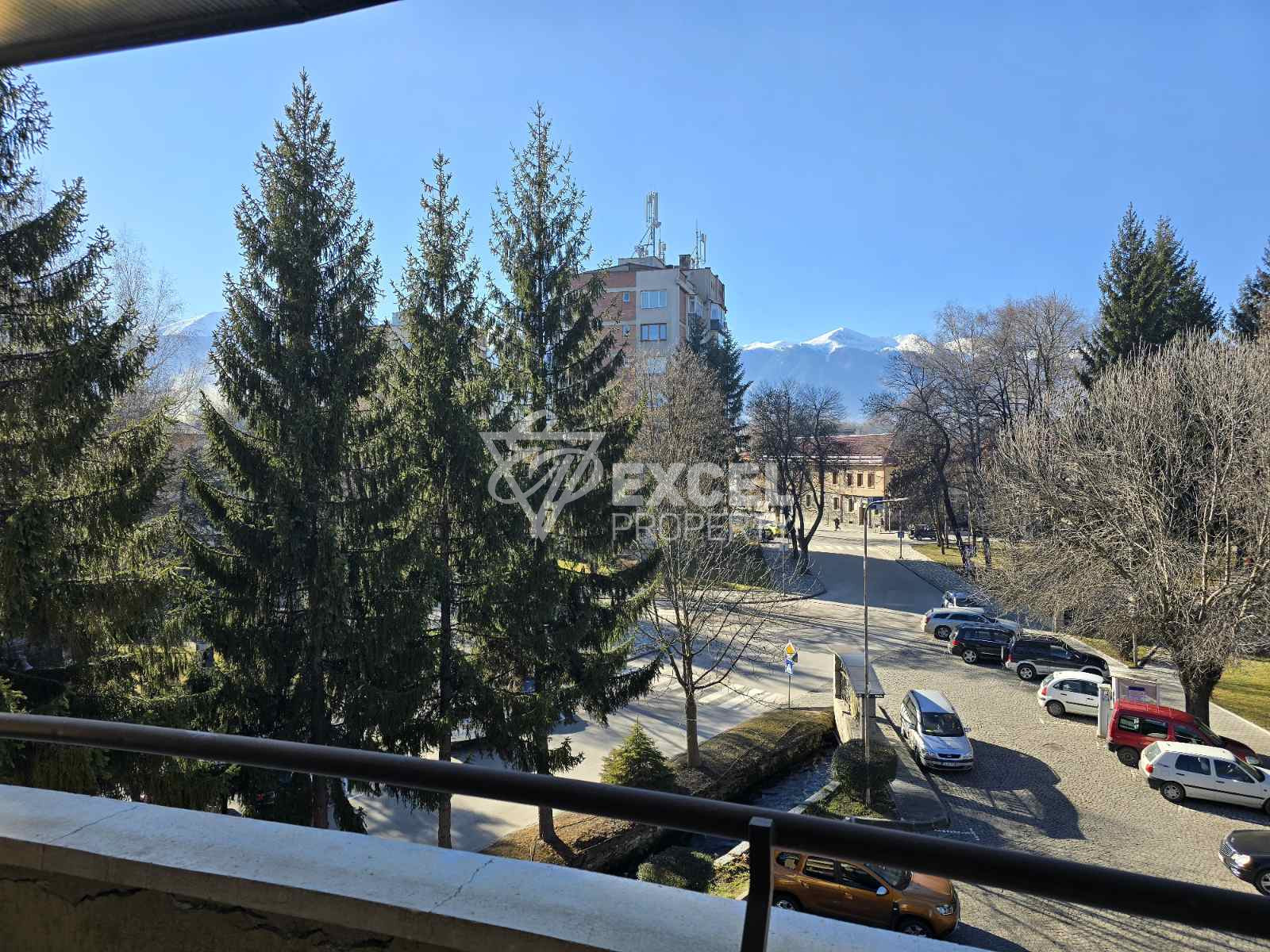 A spacious one-bed apartment in the heart of Razlog with a convenient location and beautiful view