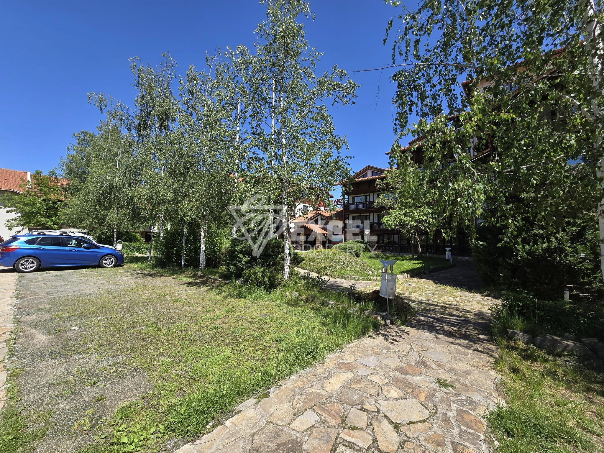 One-bedroom apartment between Bansko and the village of Banya