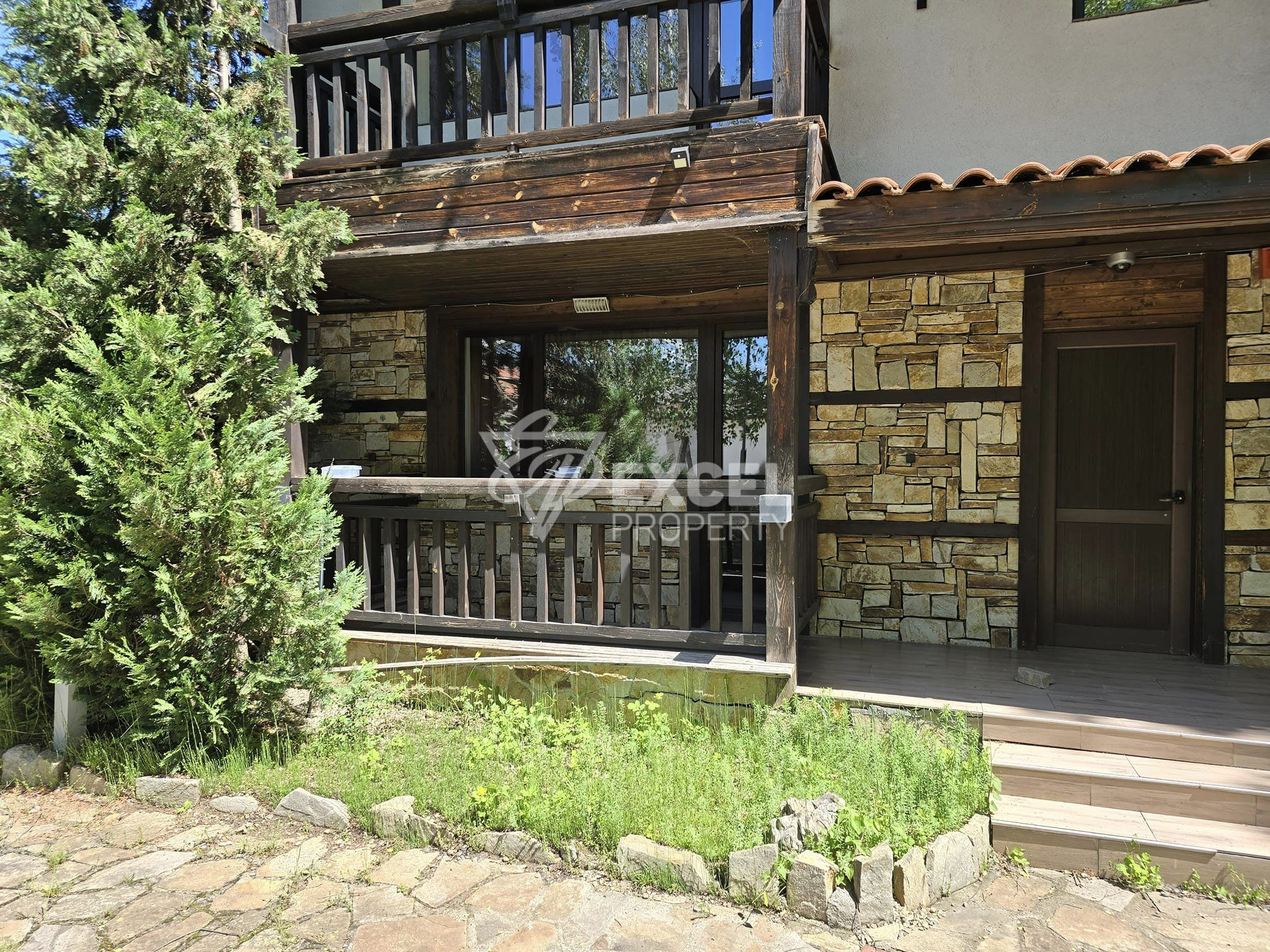 One-bedroom apartment between Bansko and the village of Banya