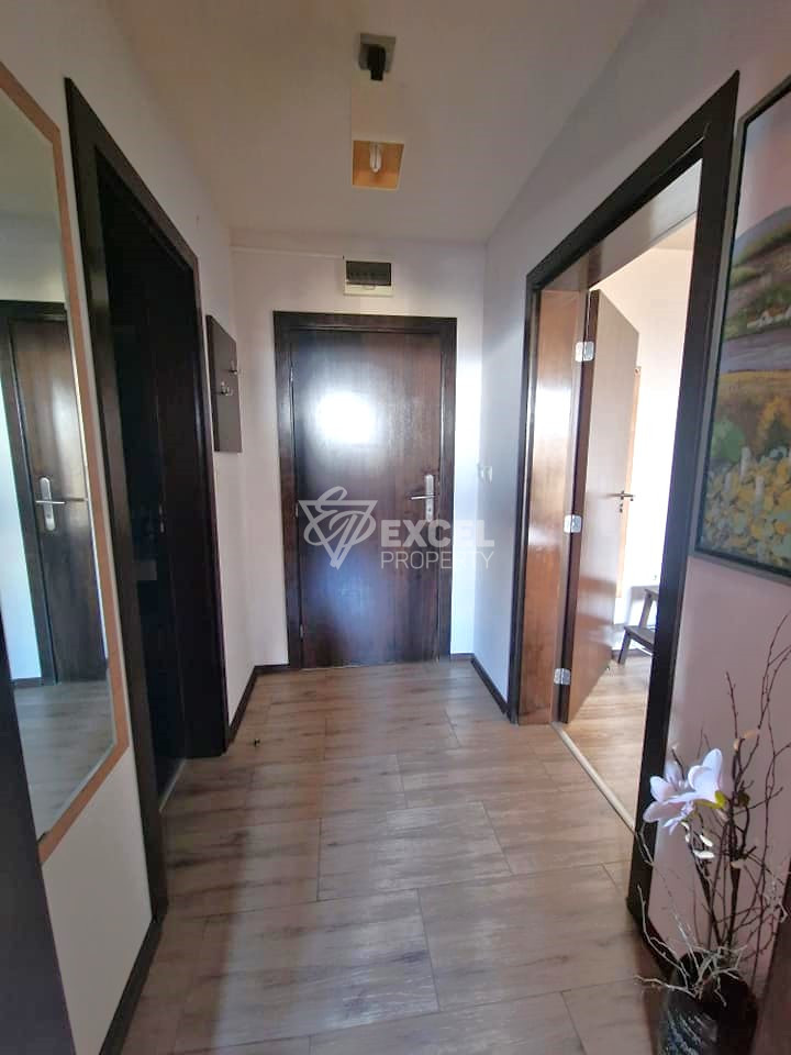 One bedroom apartment with east exposure for sale between Bansko and Banya! Bargain!