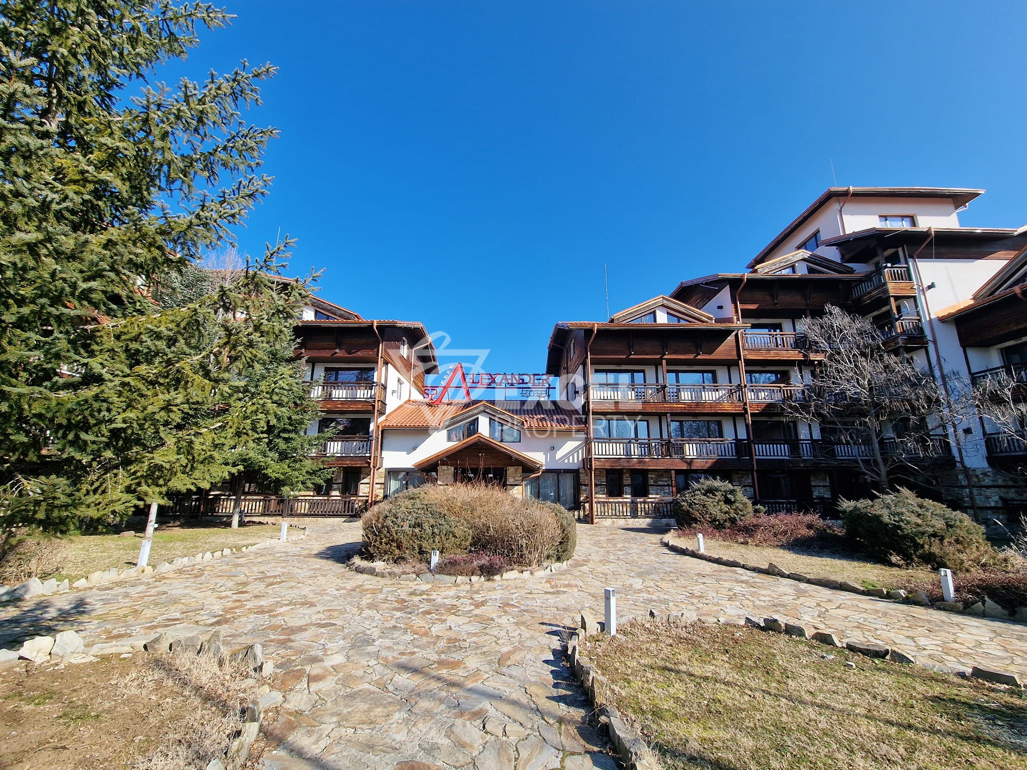 Studio with a view of the Pirin mountain between Bansko and the village of Banya next to a pool with mineral water