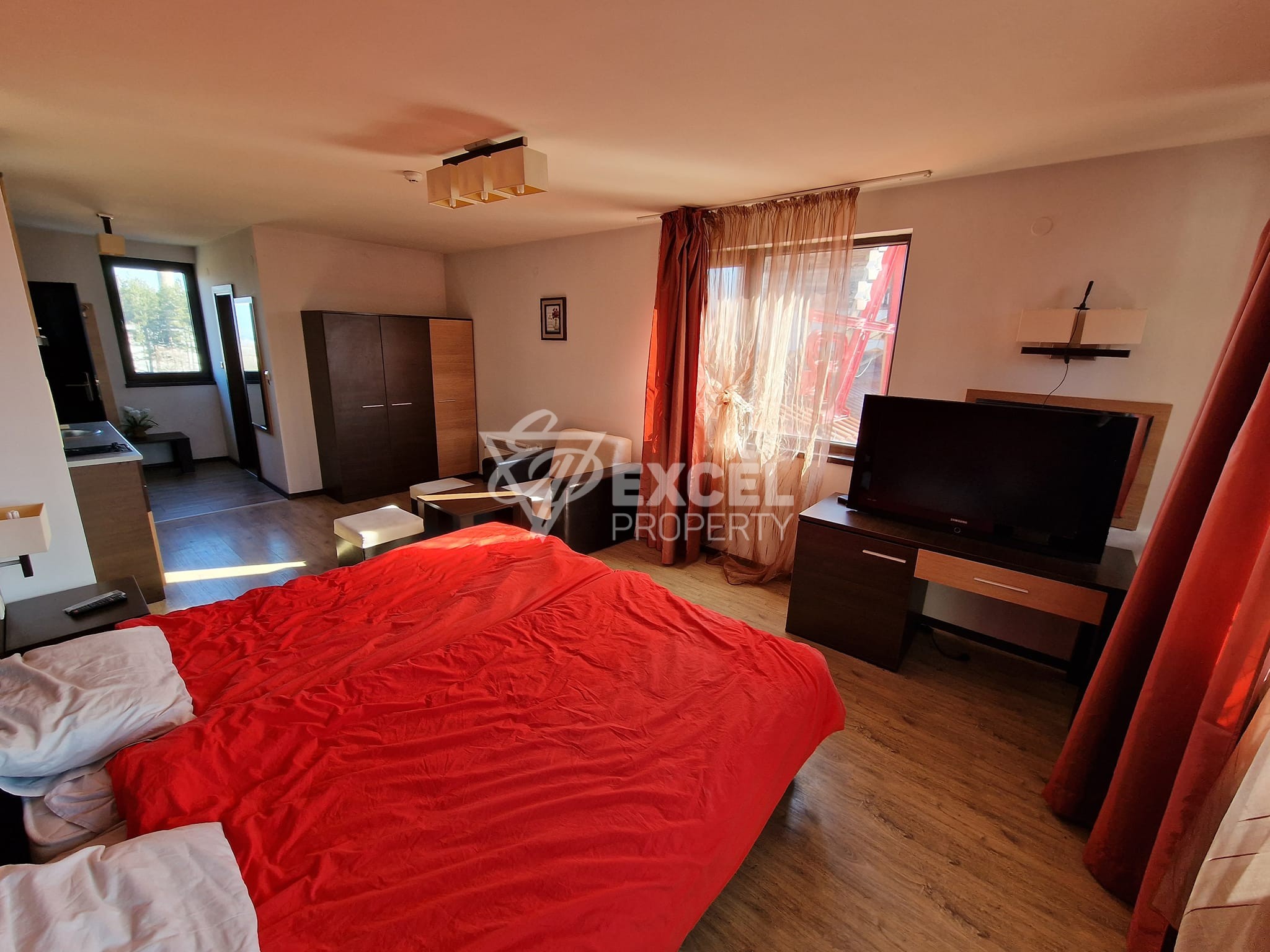 Studio with a view of the Pirin mountain between Bansko and the village of Banya next to a pool with mineral water