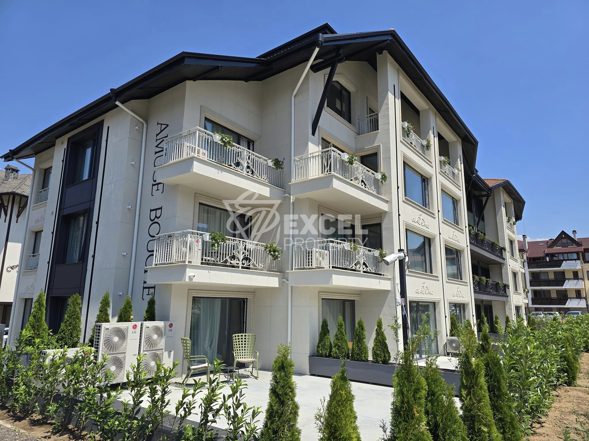 AMUSE BOUCHE by Skabrin: one bedroom apartment for sale in an emblematic building in Bansko