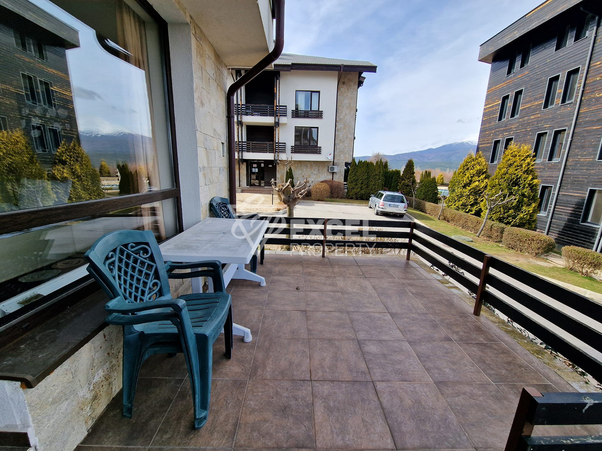 Studio with a terrace and new furniture at a bargain price for sale in Aspen Suites, Razlog Area