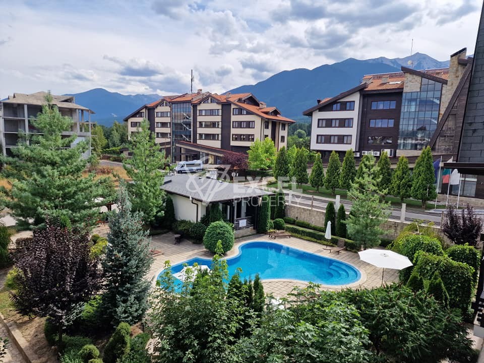 South Two bedroom apartment for sale in the Aspen Suites complex, Razlog area