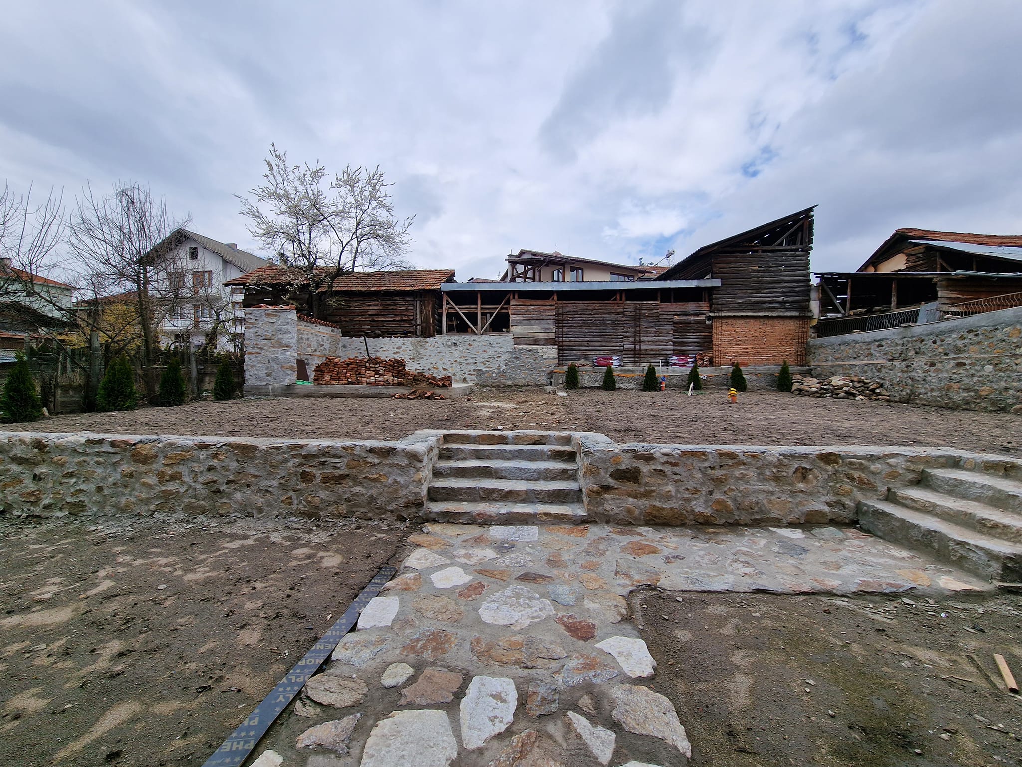 Renovated three-story house with a large yard for sale in the village of Banya, Bansko region