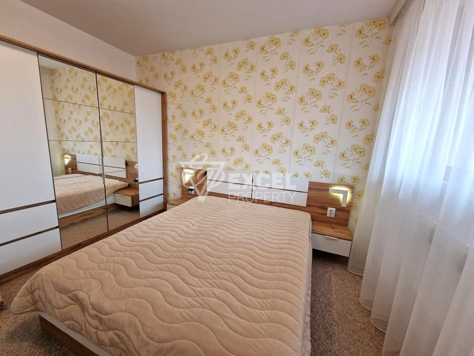 Two bedroom apartment with new furniture 50 meters from the ski lift, Bansko Royal Towers