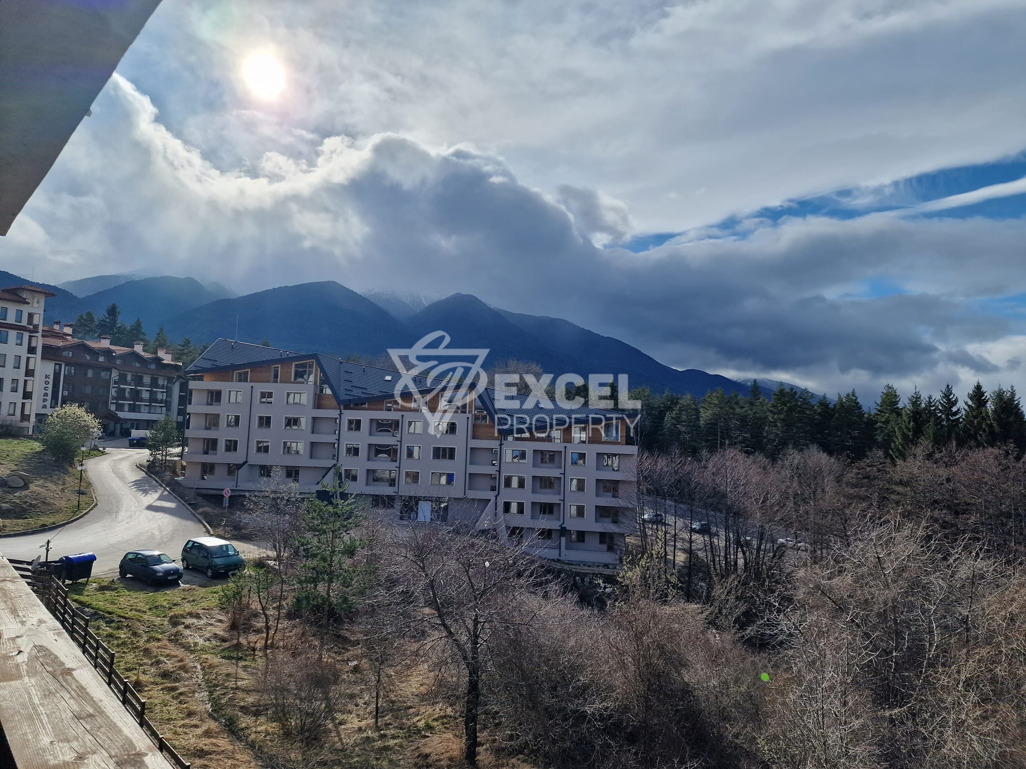 One-bedroom apartment with underground parking space and low maintenance fee for sale in Bansko