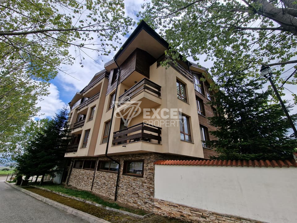 Spacious one bedroom apartment for sale in Green Wood, Razlog