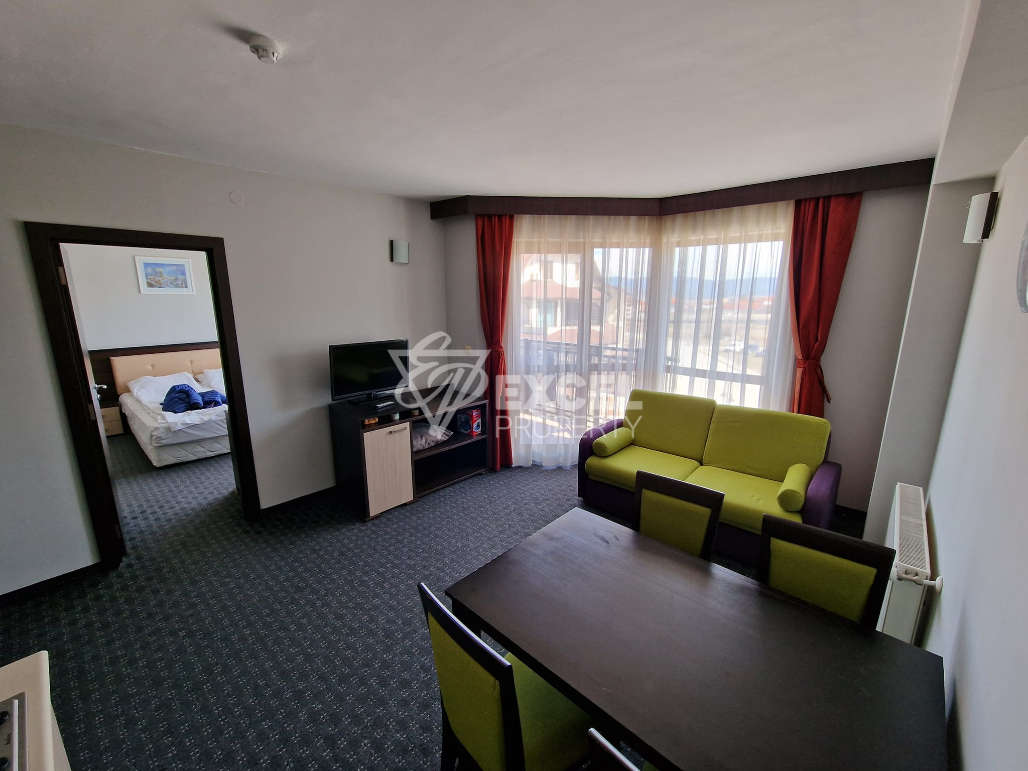 MPM Guinness Hotel: one-bedroom apartment for sale next to ski lift Bansko