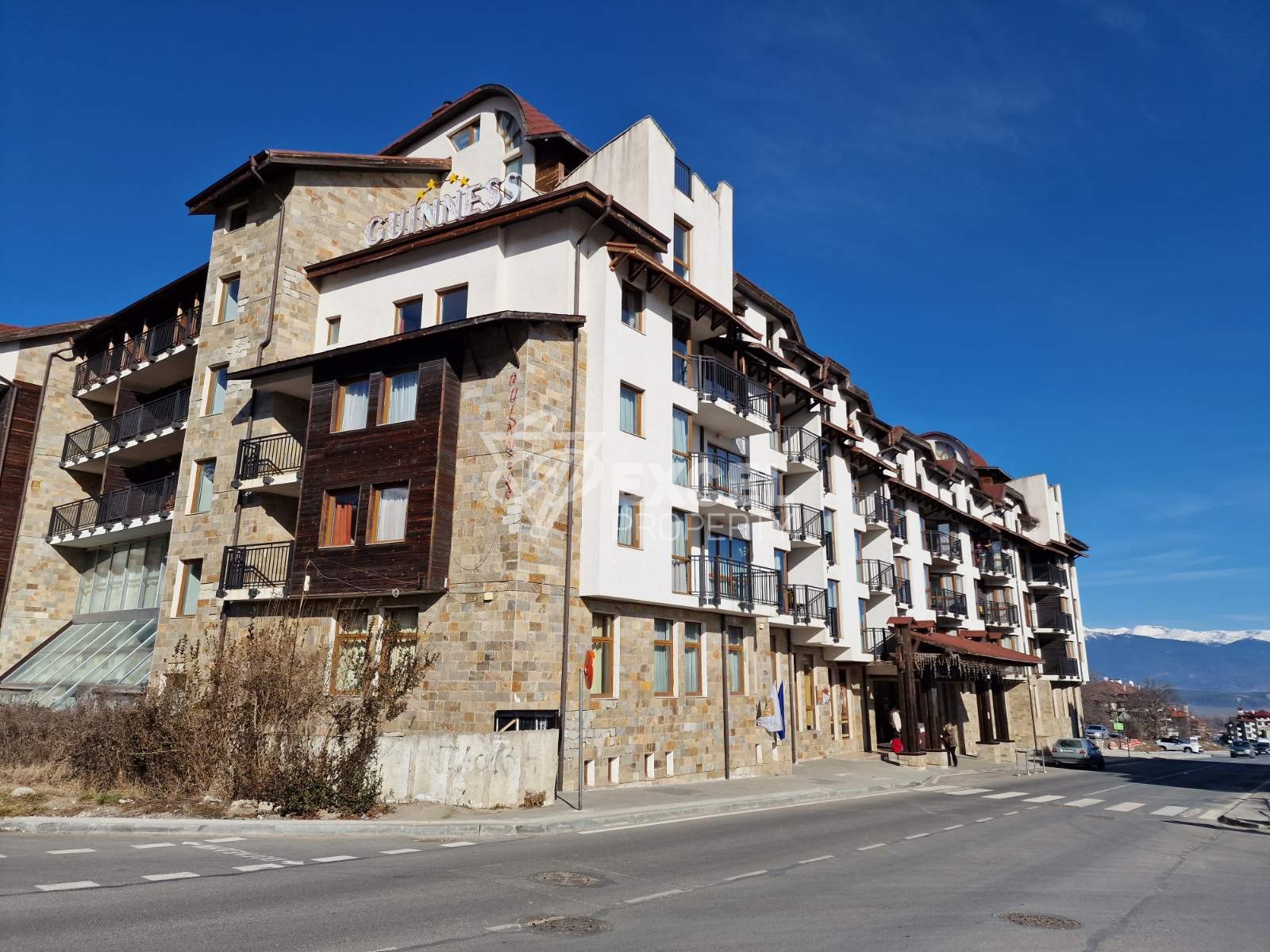 Bright one bedroom apartment 200 m from the Gondola in Bansko! View of Pirin mountain!