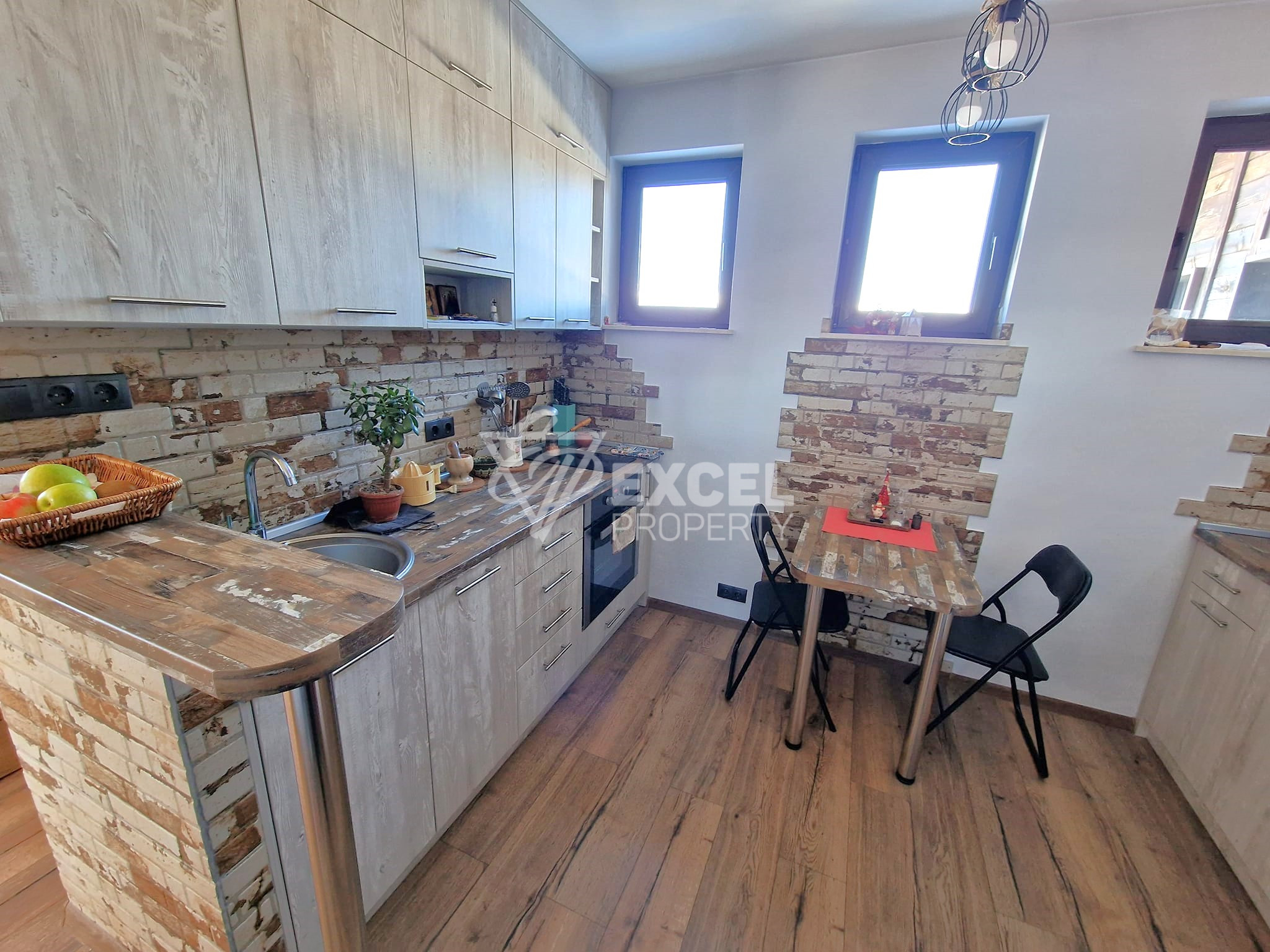 A spacious studio with a wonderful view of the Pirin Mountains for sale in Bansko