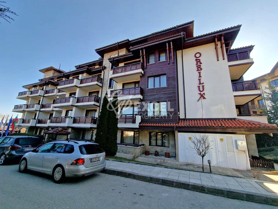 Furnished studio with a terrace and a view of the Pirin Mountains for sale in Orbilux, Bansko