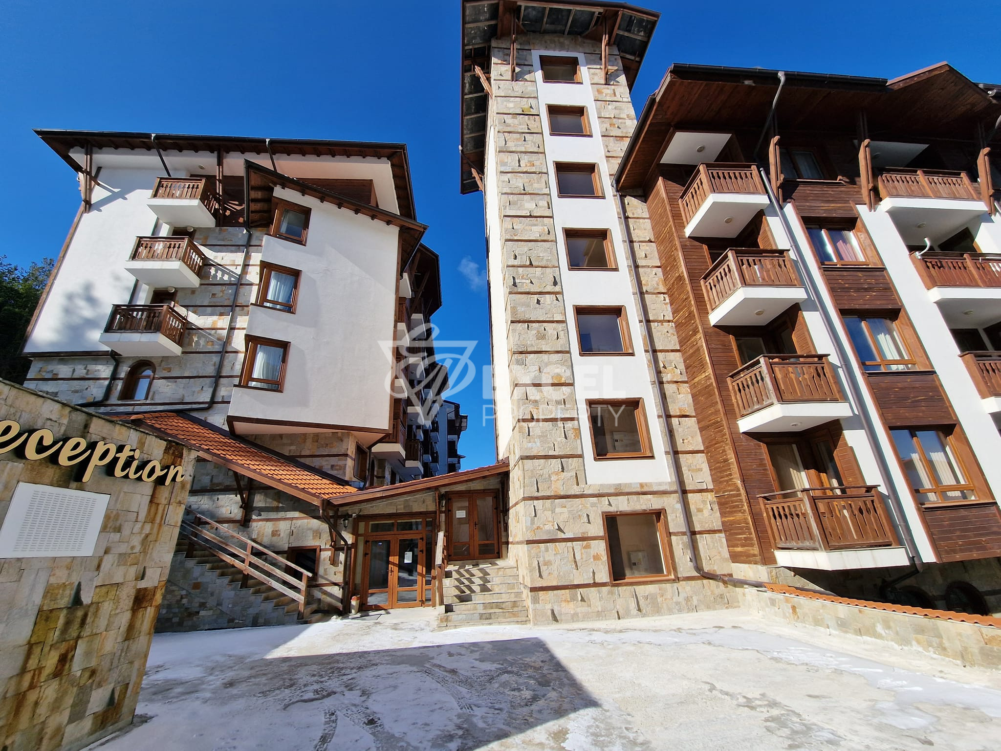 Furnished studio for sale in a complex with mineral water, Bansko!