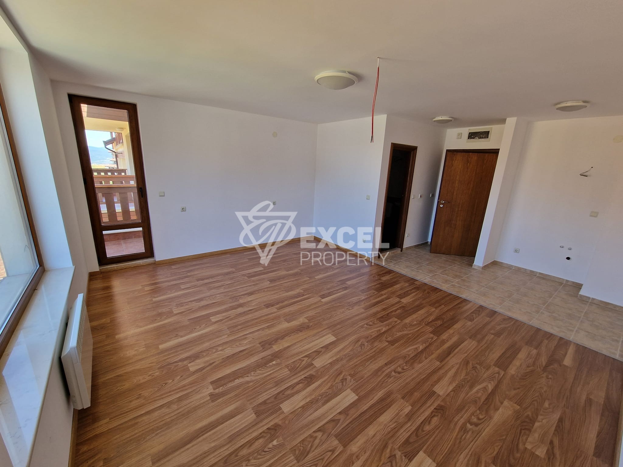 Spacious studio with terrace for sale in Bansko! Building with no maintenance fee!