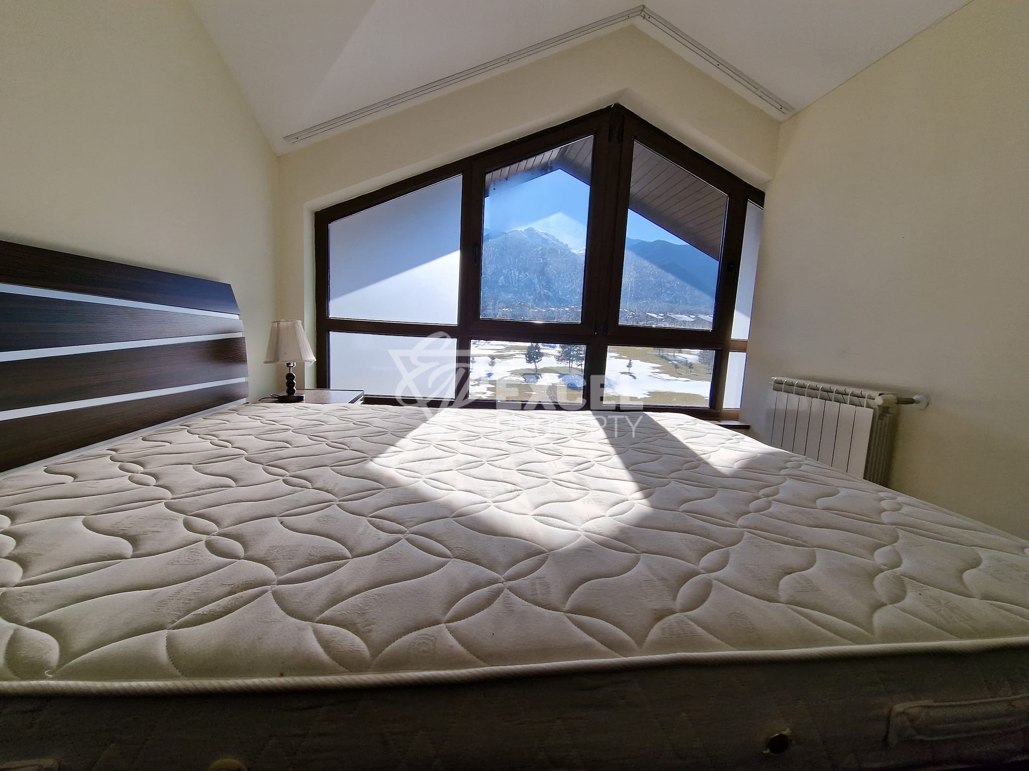 Three bedroom apartment for sale next to Pirin Golf! A unique mountain view