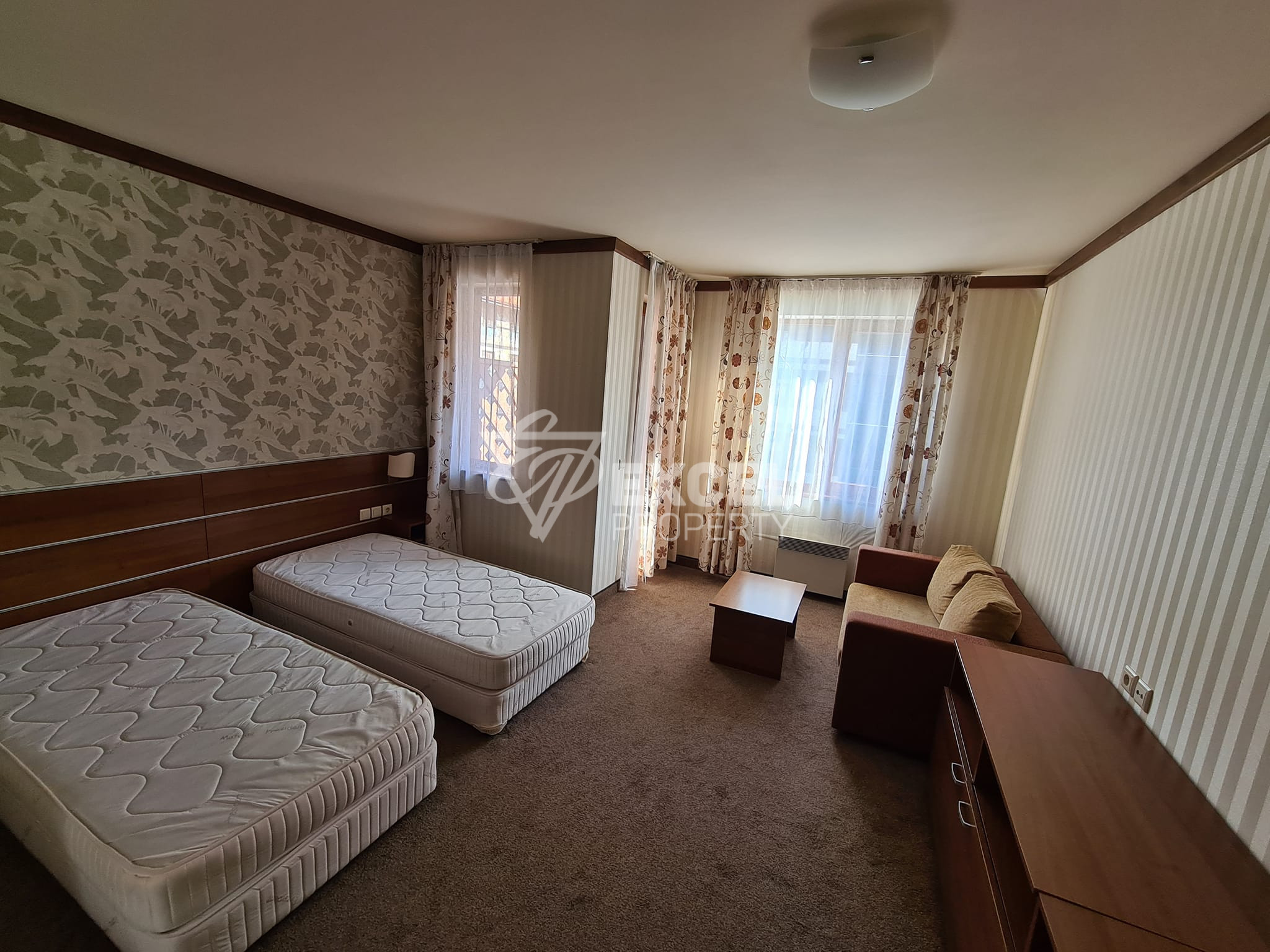 Furnished studio 100 meters from the ski lift for sale in Bansko, Vihren Palace Hotel