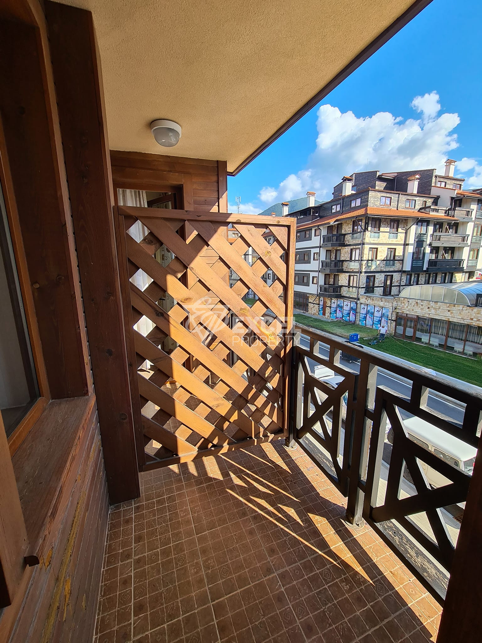 Furnished studio 100 meters from the ski lift for sale in Bansko, Vihren Palace Hotel