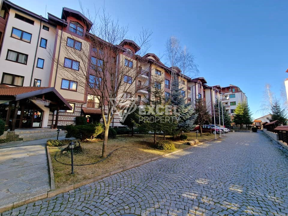 Bansko, next to the lift, one-bedroom apartment with a fireplace in a year-round complex