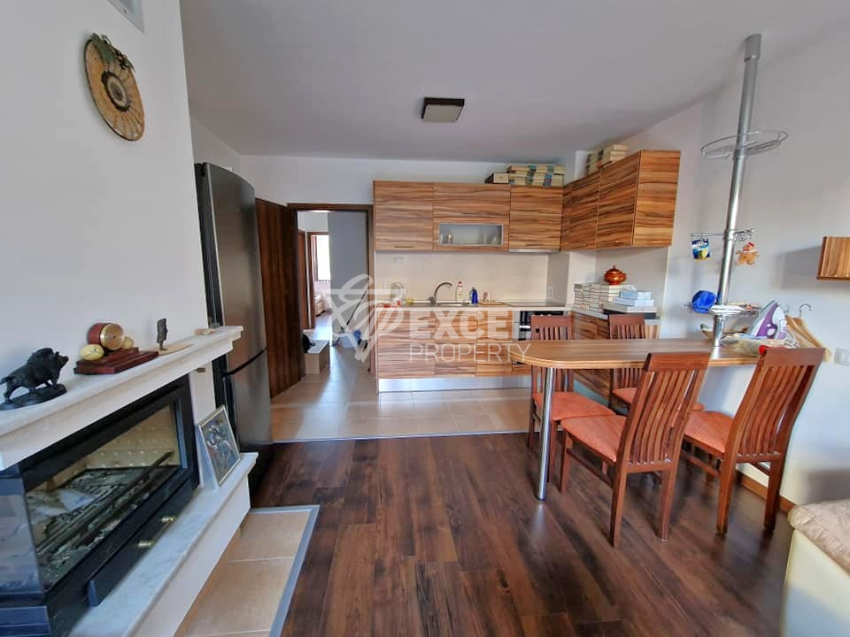 Exclusive two bedroom apartment with a fireplace at a bargain price for sale in Bansko