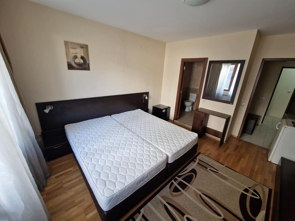 One-bedroom apartment in the All Seasons Club complex with a low maintenance fee in Bansko