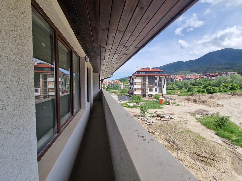 Affordable south-facing two bedroom apartment for sale with a view of the Pirin Mountains