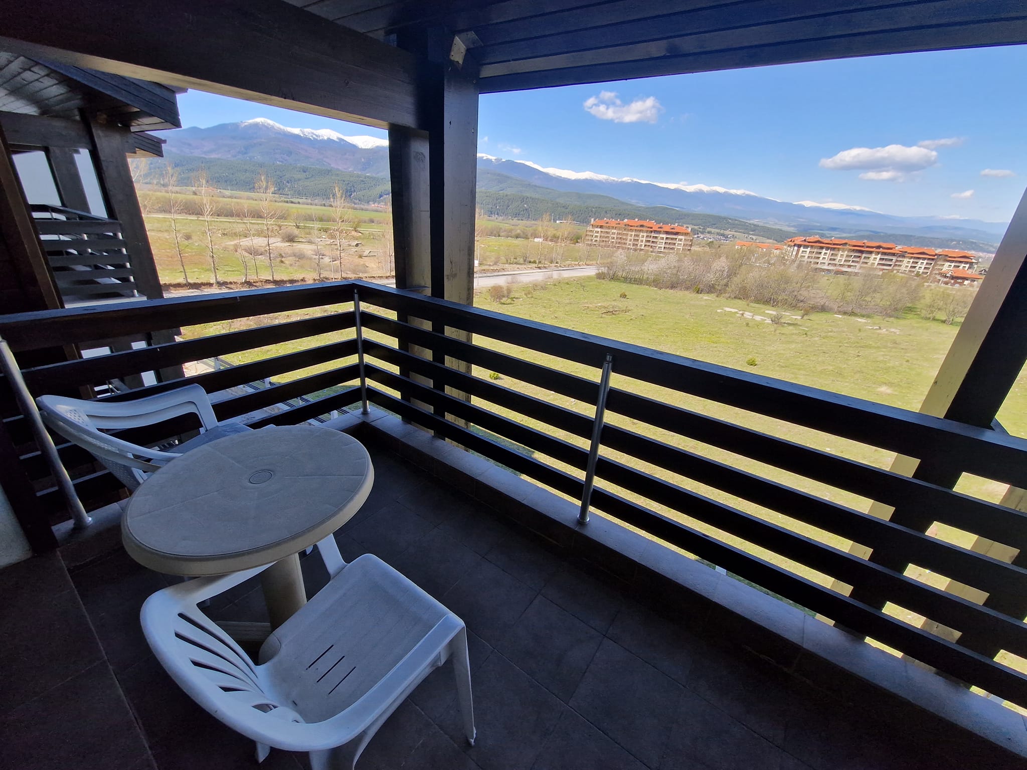 Affordable studio with terrace for sale in Aspen Golf, Razlog