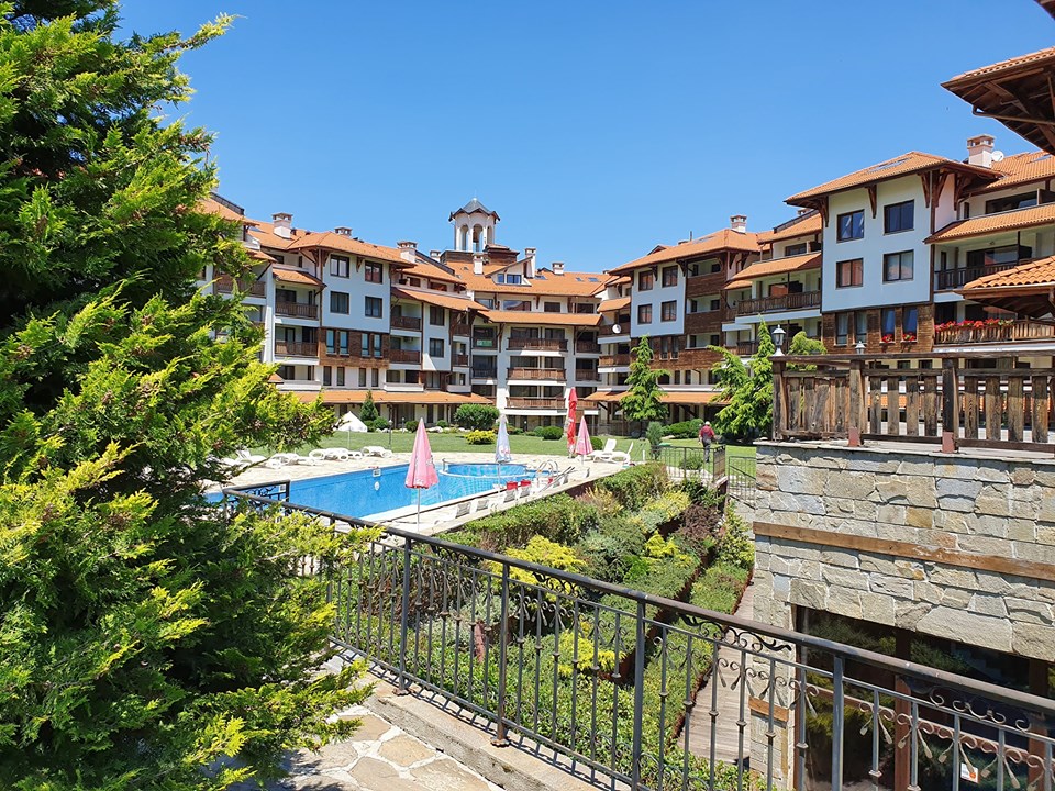 Spacious two-room apartment in Bansko Royal Towers next to the ski lift