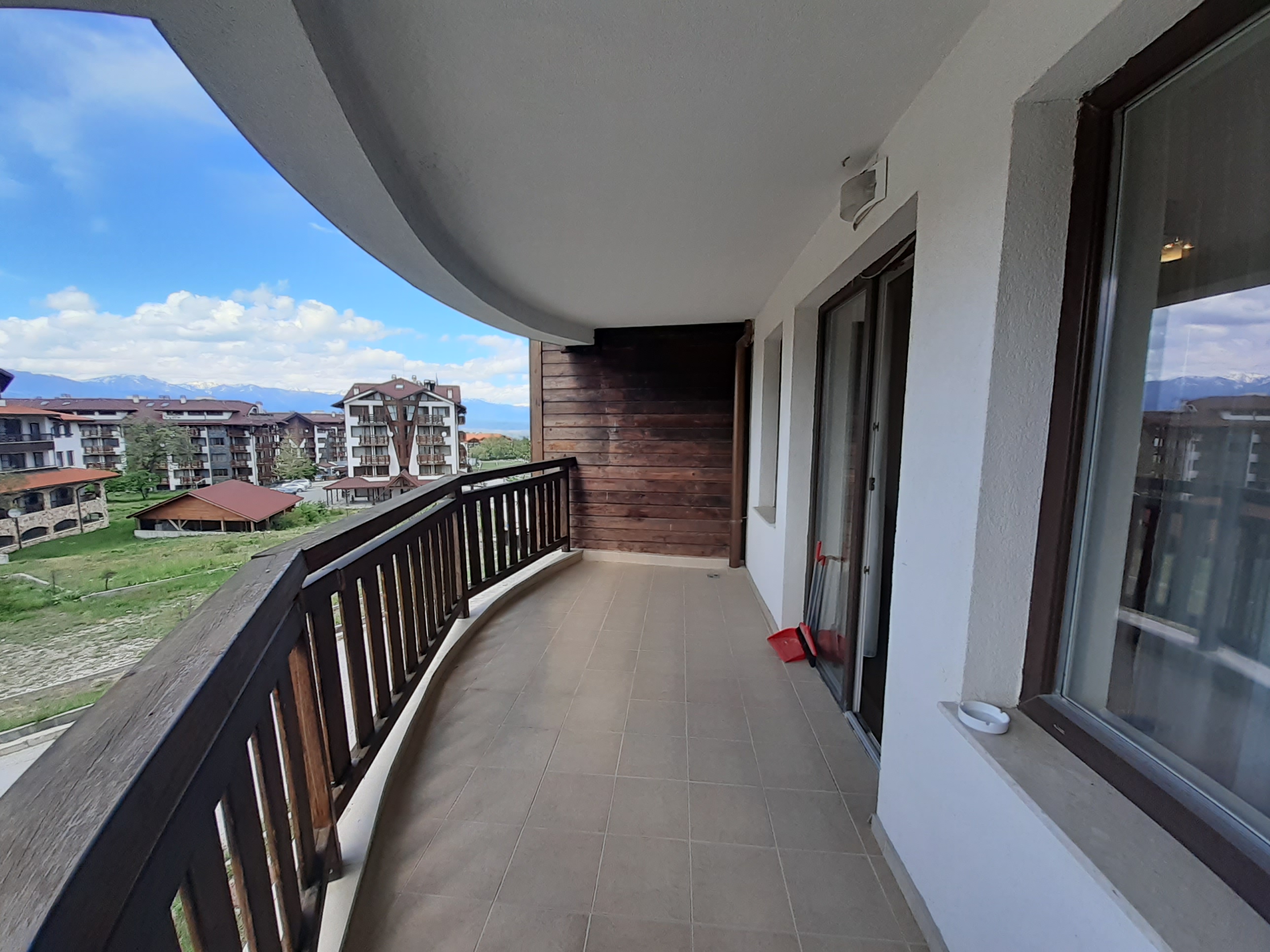 Bansko Royal Towers: Apartment for sale next to the Ski lift