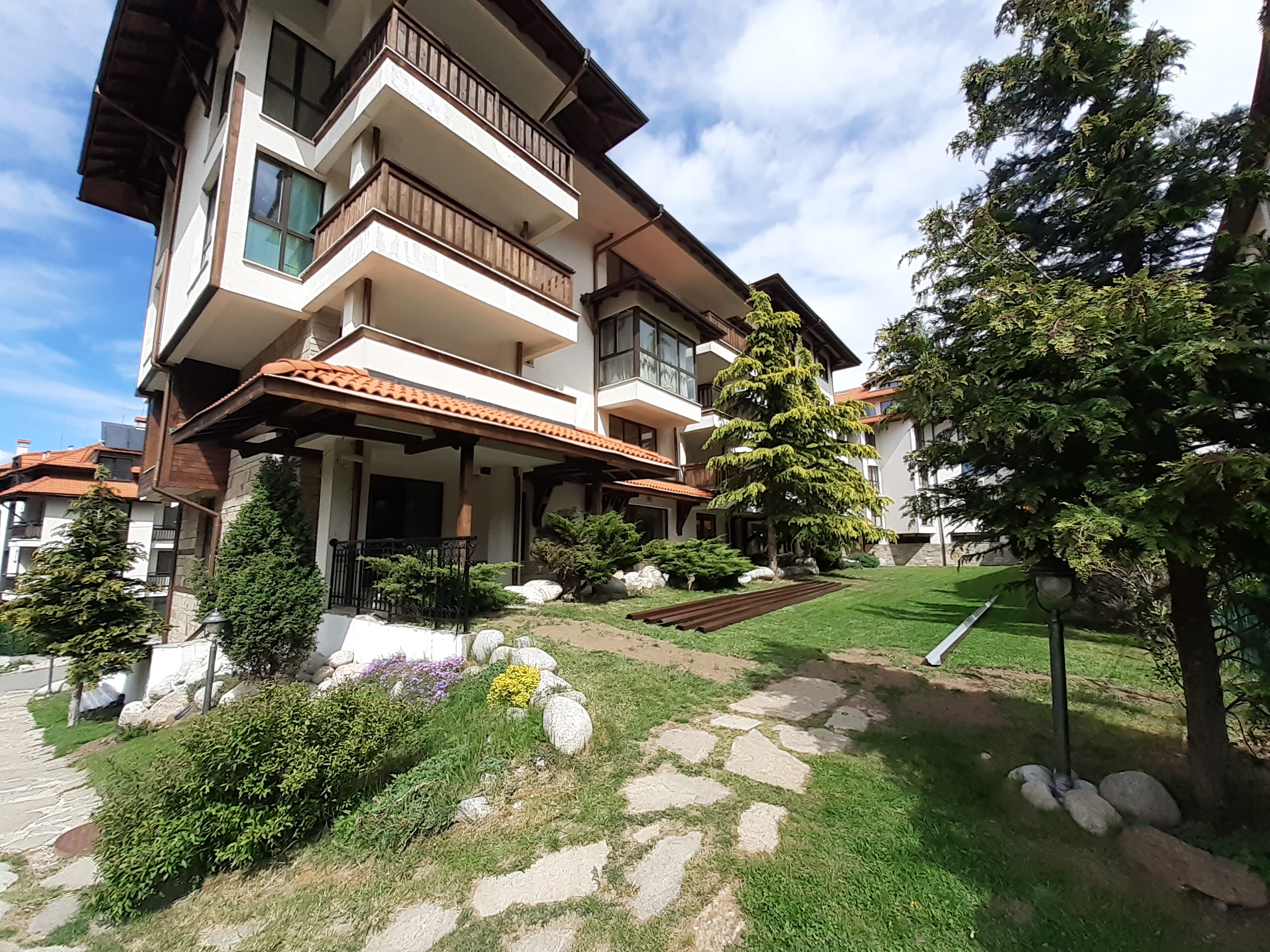 Bansko Royal Towers: Apartment for sale next to the Ski lift