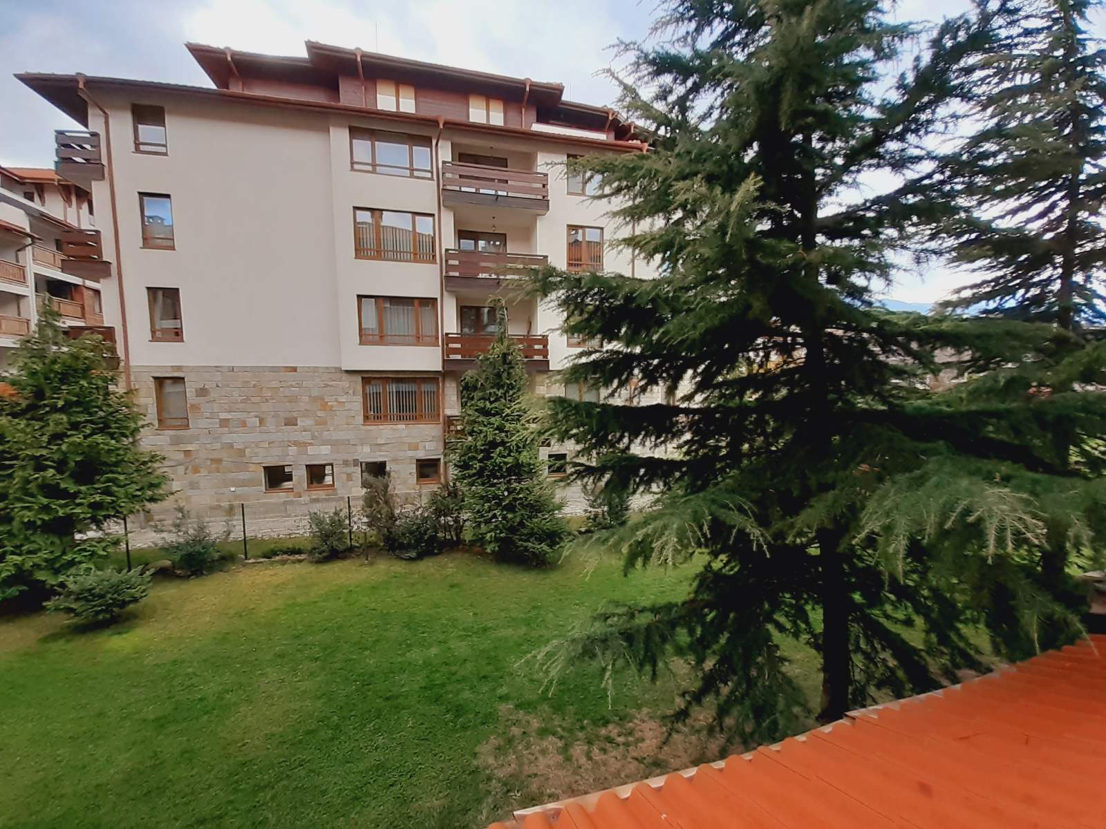 One-bedroom apartment in Bansko Royal Towers next to the ski lift