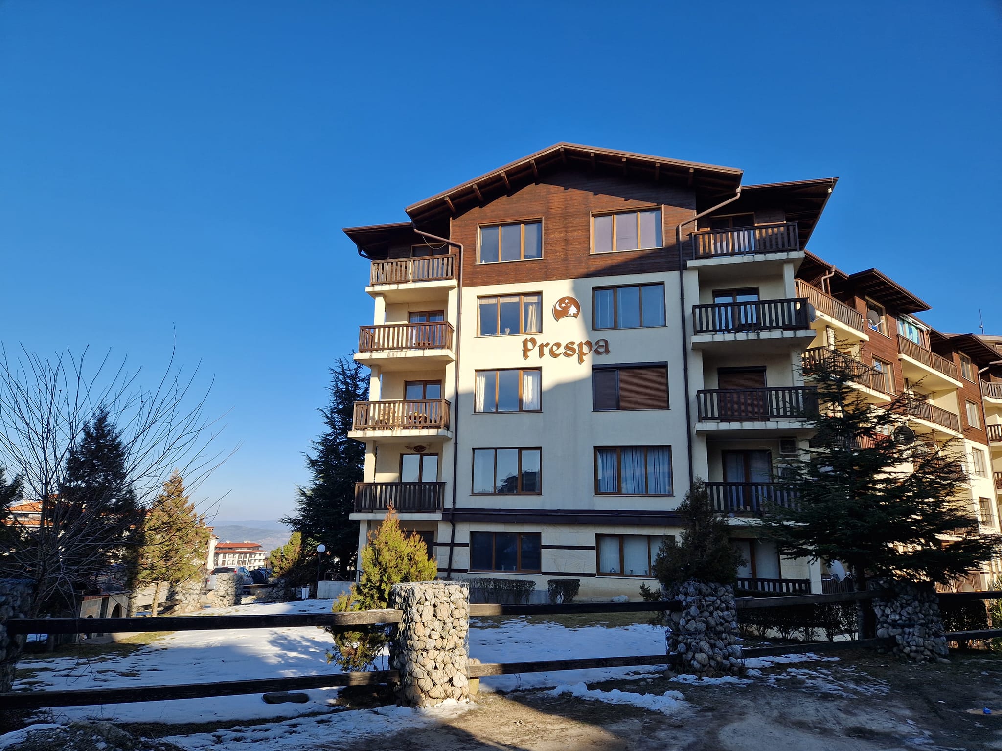 Southern studio with low maintenance fee for sale in Bansko