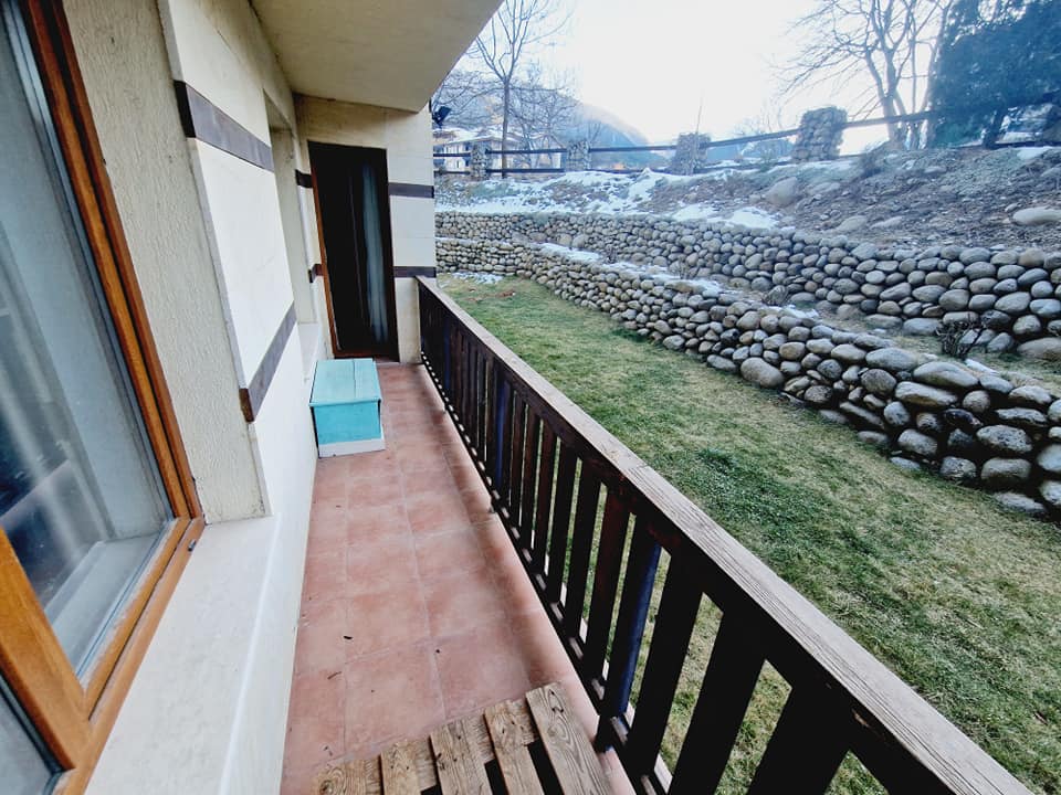 Bansko: Two bedroom apartment with a fireplace in the Prespa complex