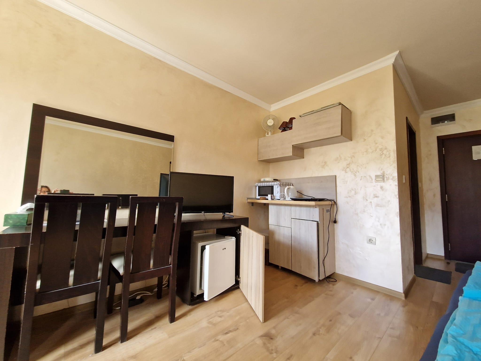 Furnished studio with a south-facing balcony and a beautiful view of the Pirin Mountains