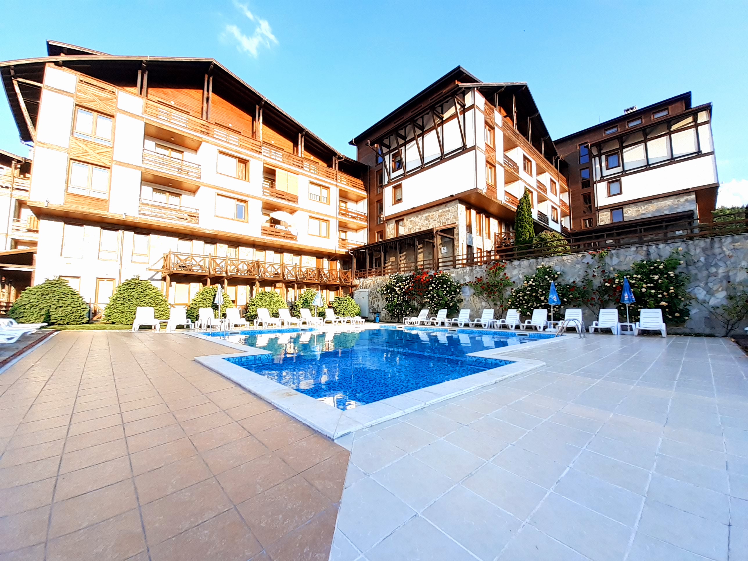 Stylishly furnished studio for sale in the hotel part of Green Life, Bansko