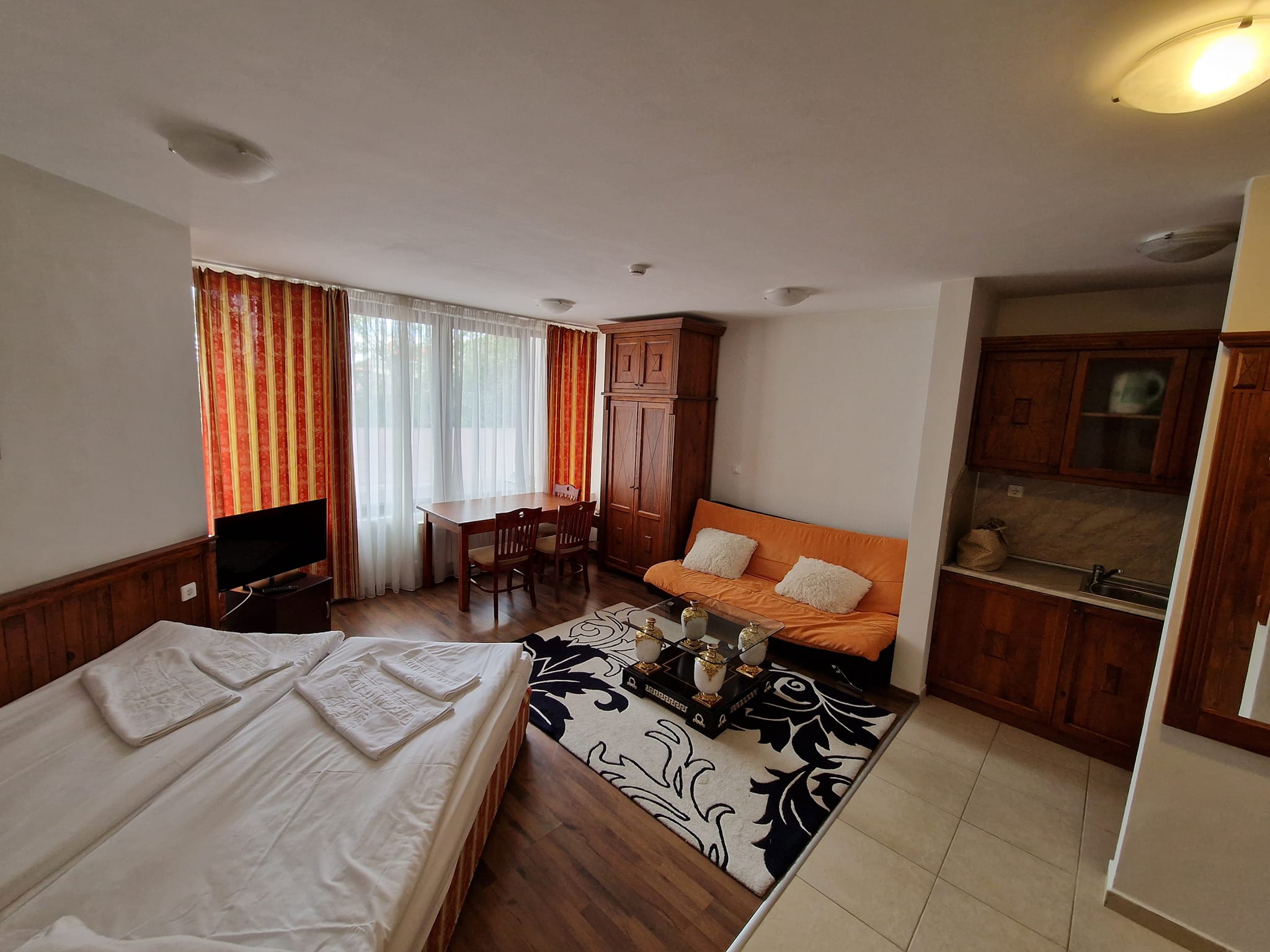 Furnished studio for sale in Elegant LUX complex, Bansko