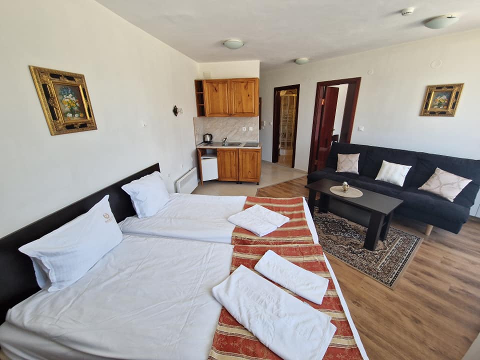 Furnished one bedroom apartment with a terrace overlooking the Pirin Mountains