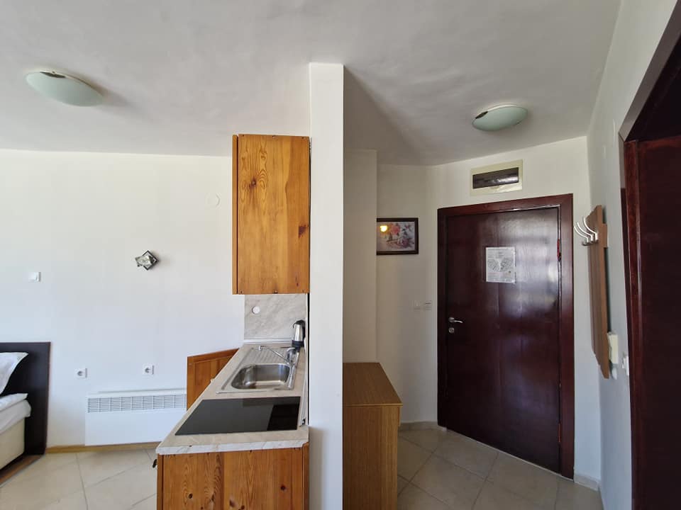 Furnished one bedroom apartment with a terrace overlooking the Pirin Mountains